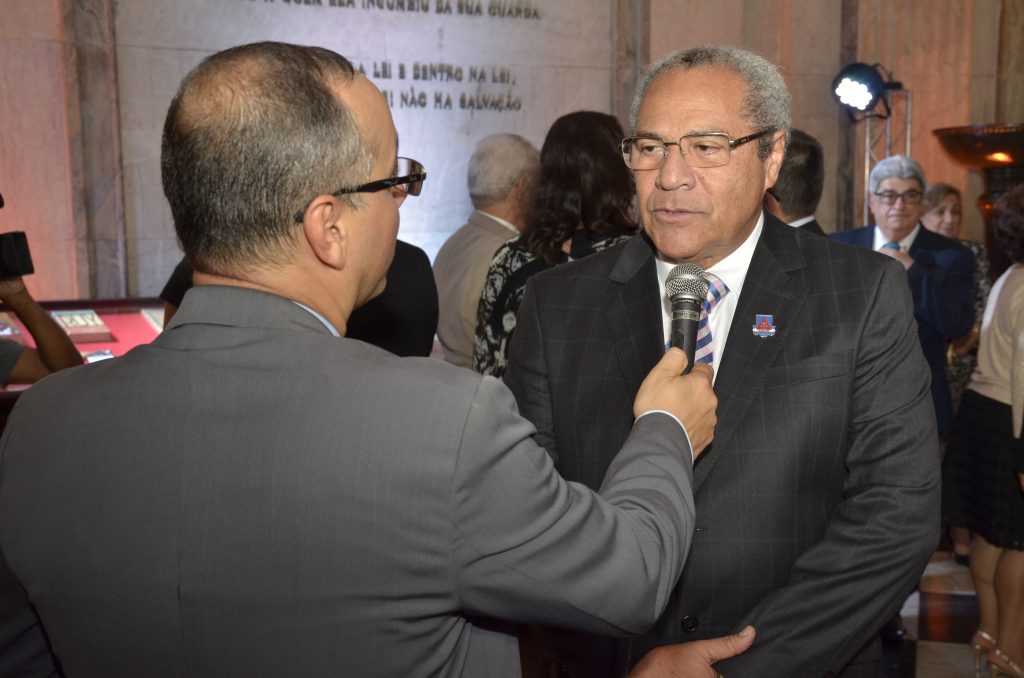 Galeria de Fotos - Inauguração de Monumento e lançamento de livro marcam as comemorações ao Fórum e ao Jurista Ruy Barbosa  