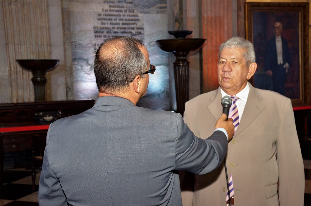 Galeria de Fotos - Inauguração de Monumento e lançamento de livro marcam as comemorações ao Fórum e ao Jurista Ruy Barbosa  