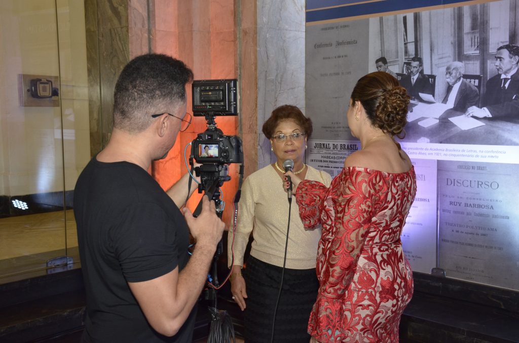 Galeria de Fotos - Inauguração de Monumento e lançamento de livro marcam as comemorações ao Fórum e ao Jurista Ruy Barbosa  