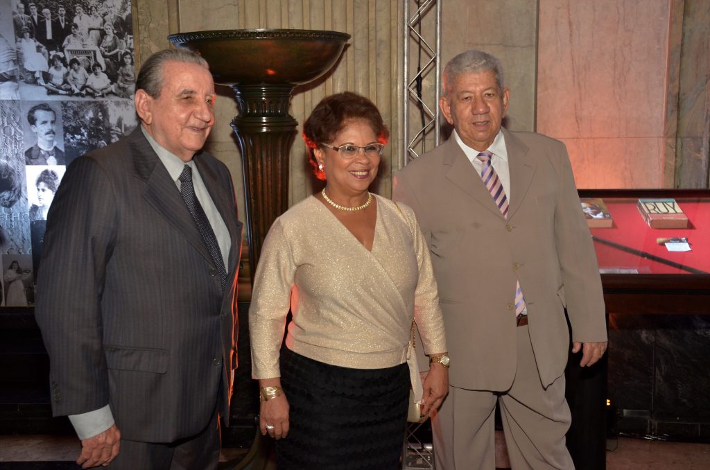 Galeria de Fotos - Inauguração de Monumento e lançamento de livro marcam as comemorações ao Fórum e ao Jurista Ruy Barbosa  
