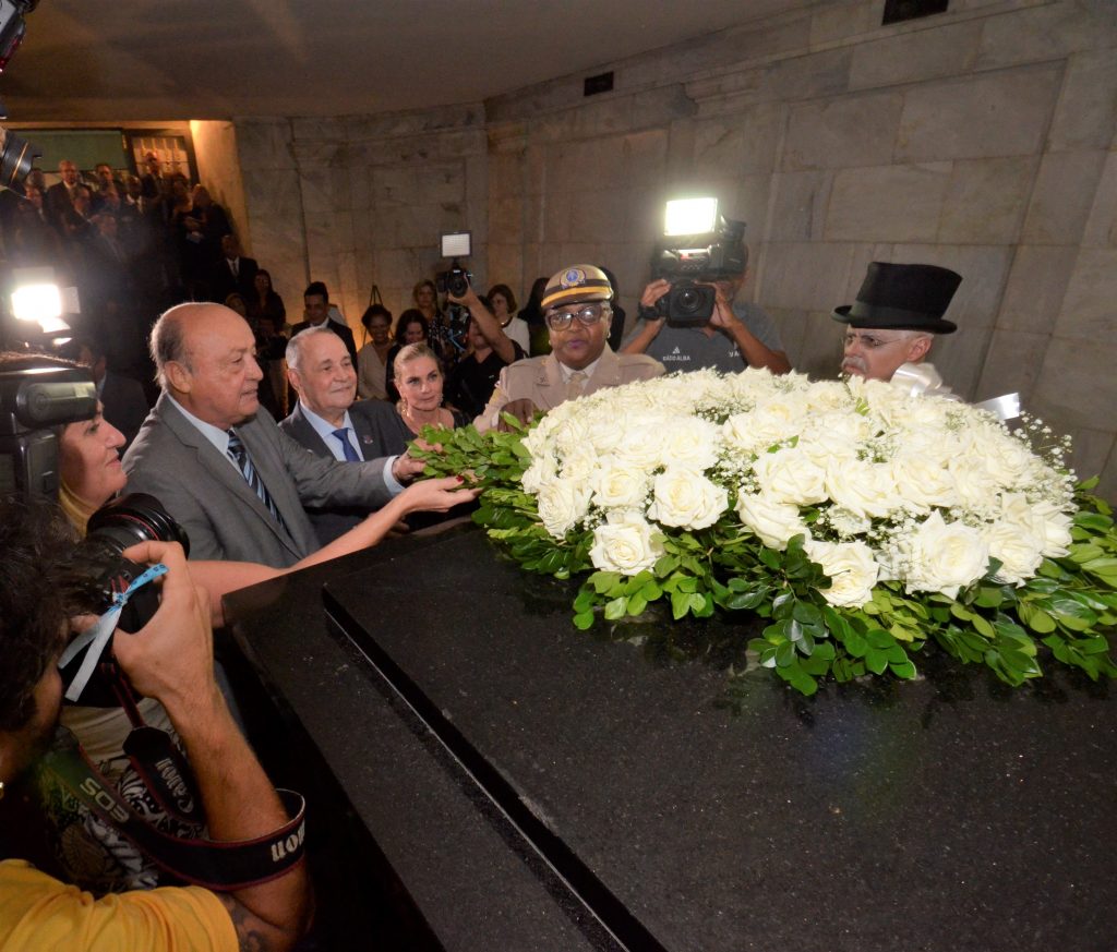 Galeria de Fotos - Inauguração de Monumento e lançamento de livro marcam as comemorações ao Fórum e ao Jurista Ruy Barbosa  