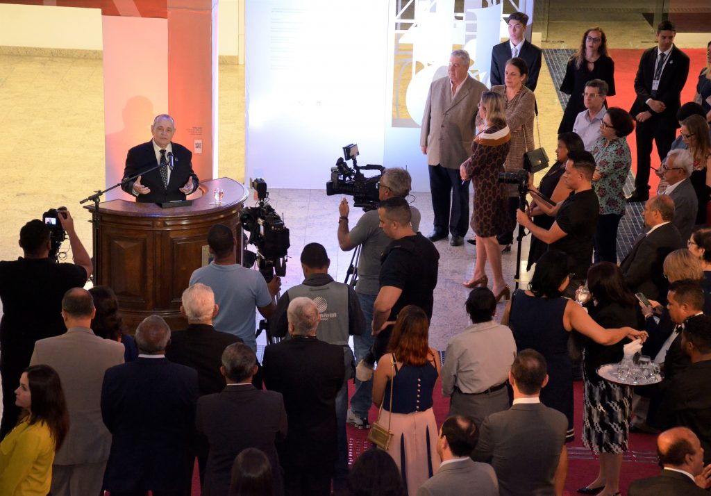 Galeria de Fotos - Inauguração de Monumento e lançamento de livro marcam as comemorações ao Fórum e ao Jurista Ruy Barbosa  