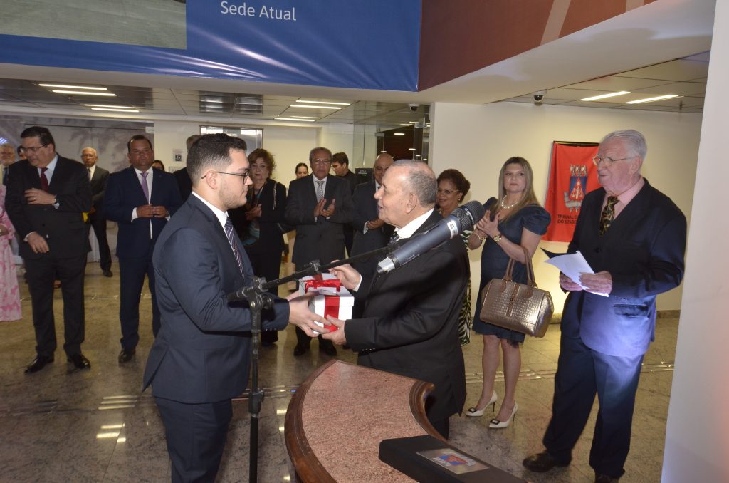 Galeria de Fotos - Inauguração de Monumento e lançamento de livro marcam as comemorações ao Fórum e ao Jurista Ruy Barbosa  