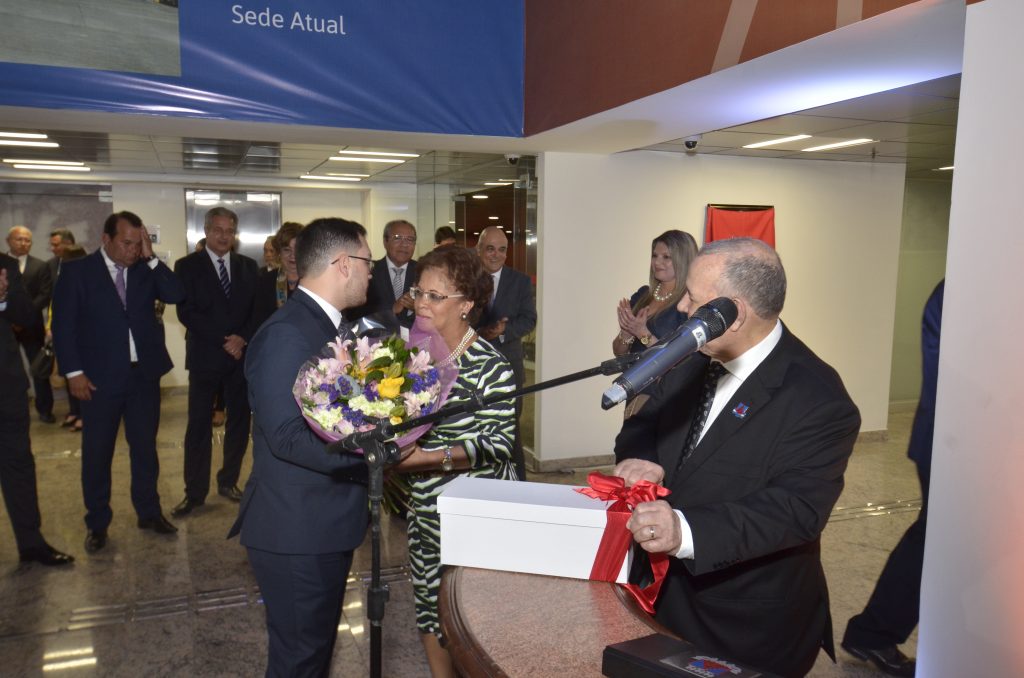 Galeria de Fotos - Inauguração de Monumento e lançamento de livro marcam as comemorações ao Fórum e ao Jurista Ruy Barbosa  