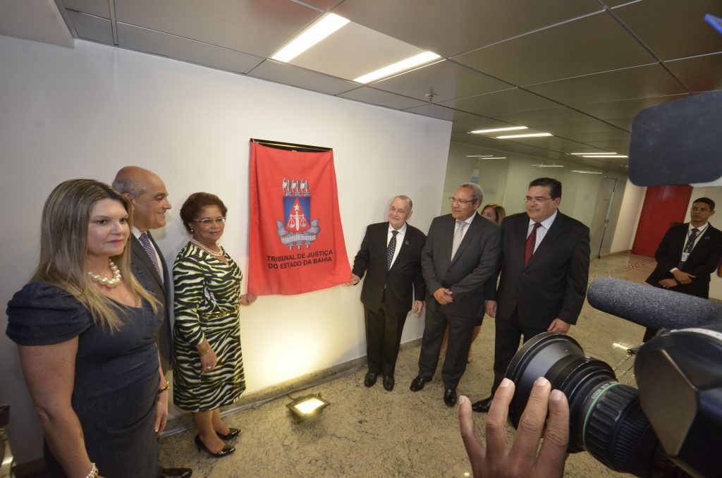 Galeria de Fotos - Inauguração de Monumento e lançamento de livro marcam as comemorações ao Fórum e ao Jurista Ruy Barbosa  