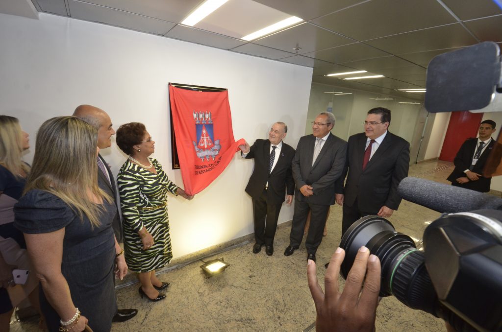 Galeria de Fotos - Inauguração de Monumento e lançamento de livro marcam as comemorações ao Fórum e ao Jurista Ruy Barbosa  