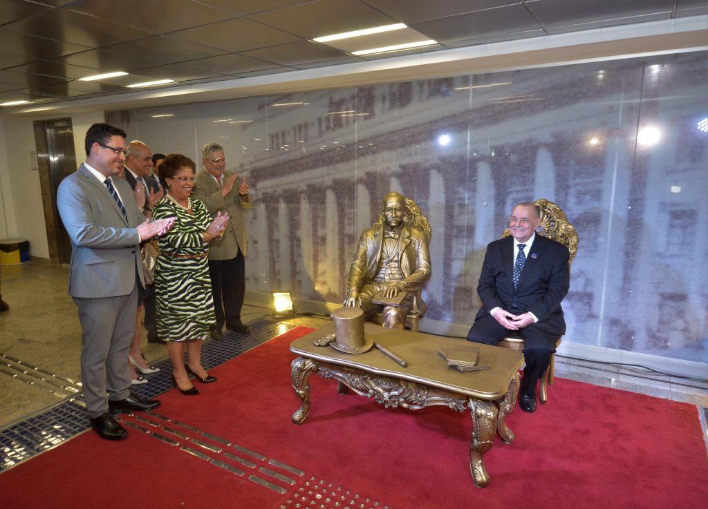 Galeria de Fotos - Inauguração de Monumento e lançamento de livro marcam as comemorações ao Fórum e ao Jurista Ruy Barbosa  