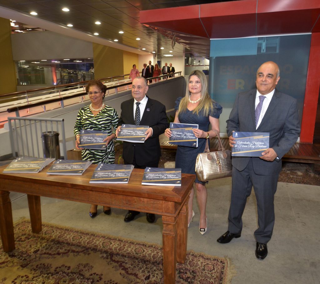 Galeria de Fotos - Inauguração de Monumento e lançamento de livro marcam as comemorações ao Fórum e ao Jurista Ruy Barbosa  