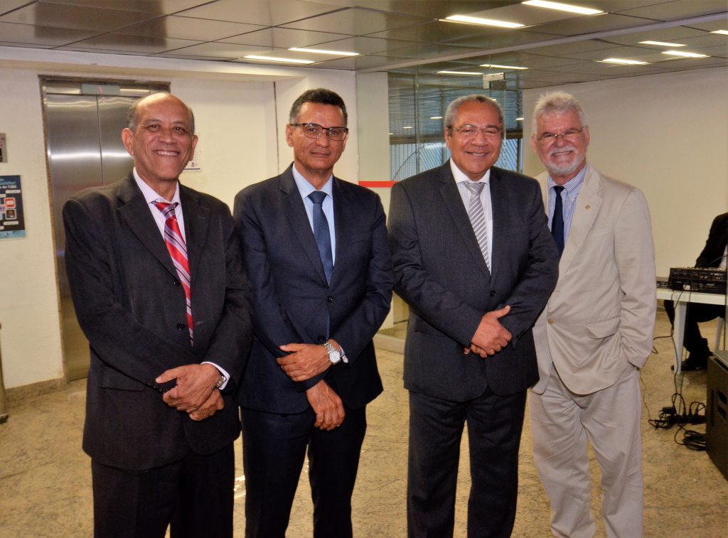 Galeria de Fotos - Inauguração de Monumento e lançamento de livro marcam as comemorações ao Fórum e ao Jurista Ruy Barbosa  