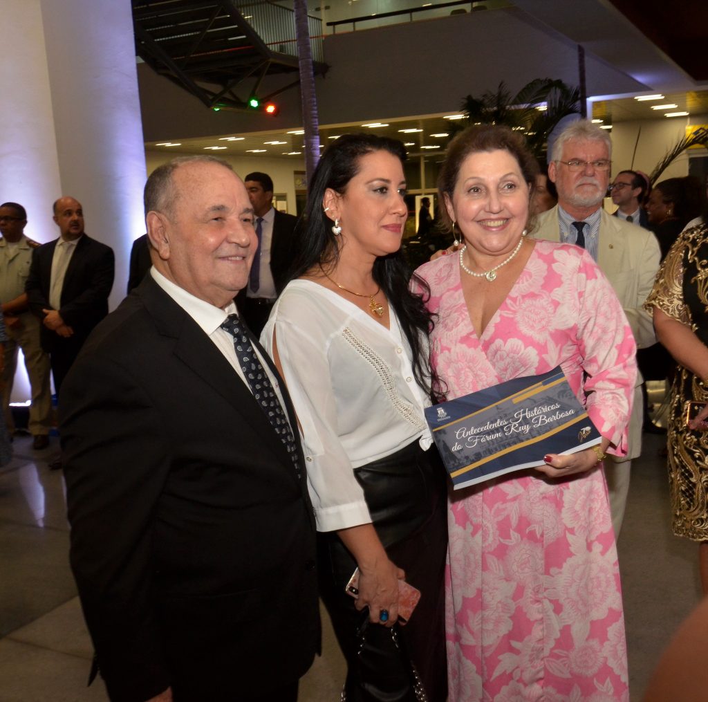 Galeria de Fotos - Inauguração de Monumento e lançamento de livro marcam as comemorações ao Fórum e ao Jurista Ruy Barbosa  