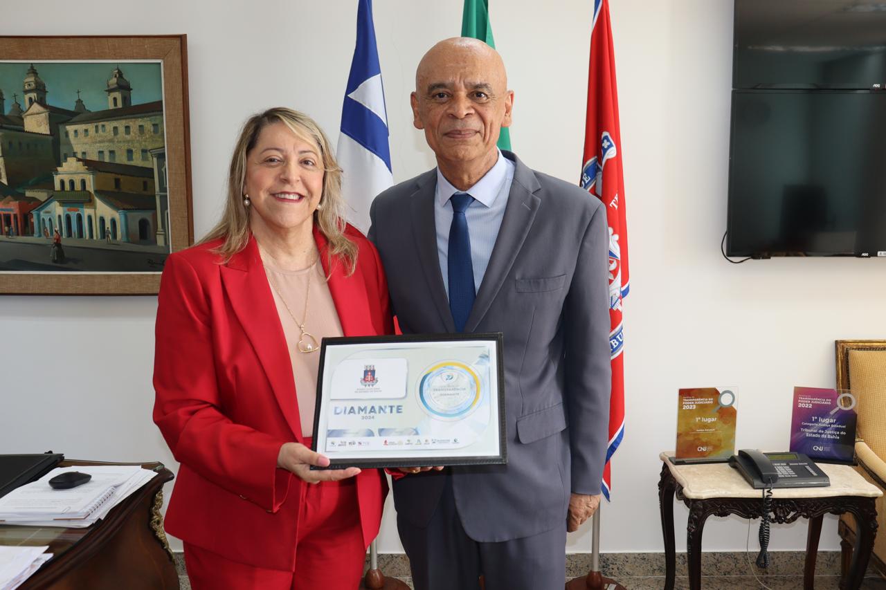 TJBA recebe Certificado do Selo de Qualidade em Transparência Pública na categoria Diamante 2024   