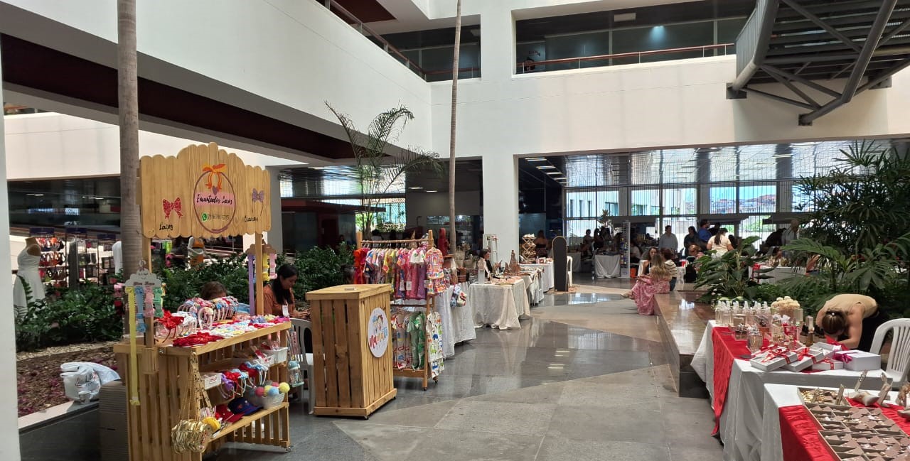 Programação de Natal do TJBA inclui feira, Papai Noel dos Correios e Encontro de Corais    