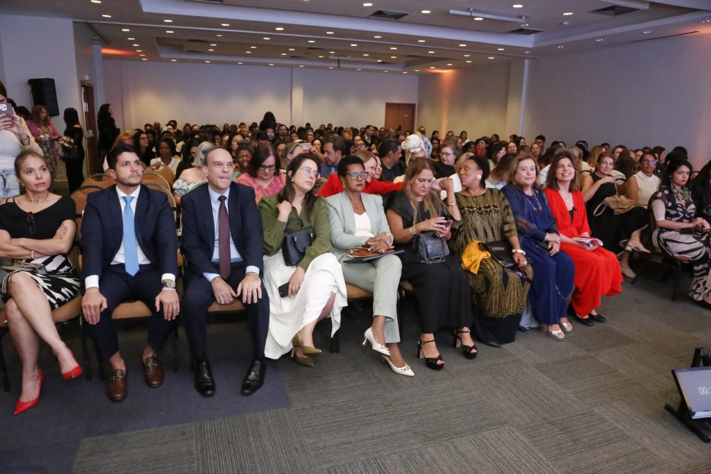 XVI Fonavid tem início em Salvador com o propósito de qualificar o acesso à justiça para mulheres em situação de violência; Coordenadora da Mulher do TJBA expressa a relevância do encontro    