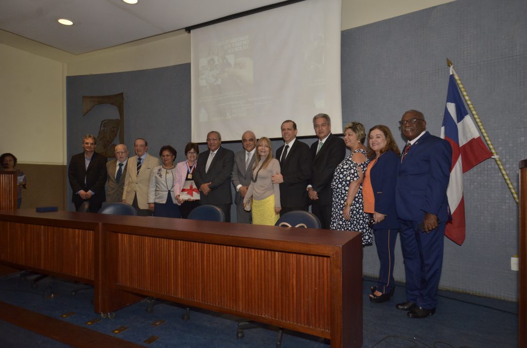 Galeria de Fotos - TJBA homenageia Obras Sociais Irmã Dulce com medalha dos 410 anos  