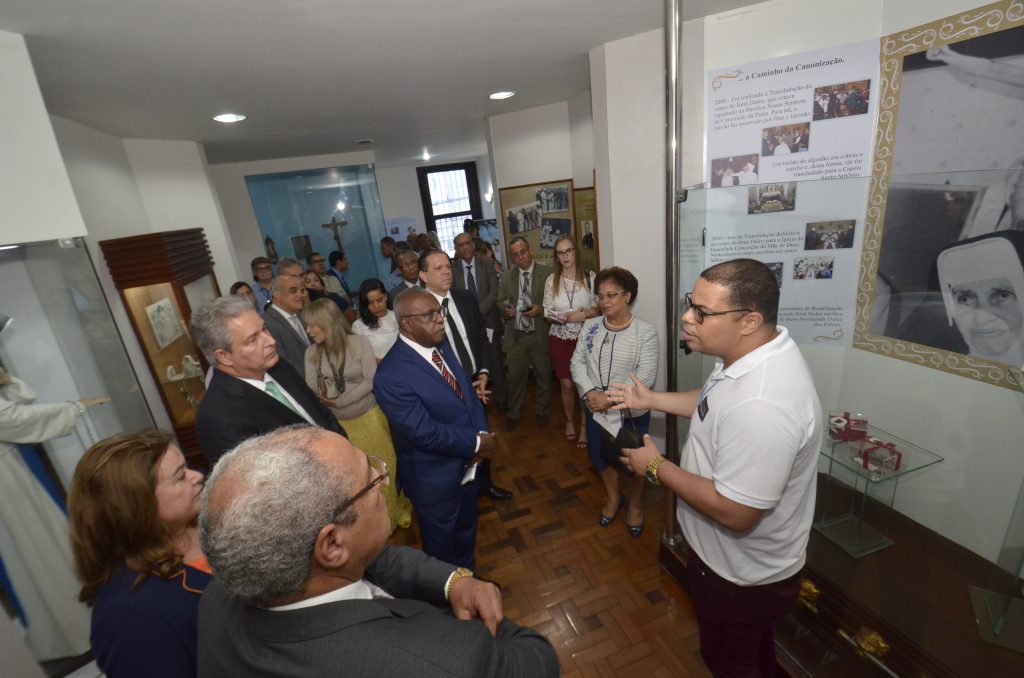 Galeria de Fotos - TJBA homenageia Obras Sociais Irmã Dulce com medalha dos 410 anos  