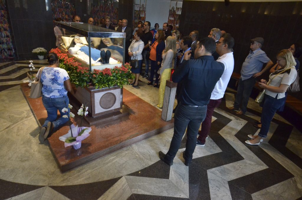 Galeria de Fotos - TJBA homenageia Obras Sociais Irmã Dulce com medalha dos 410 anos  