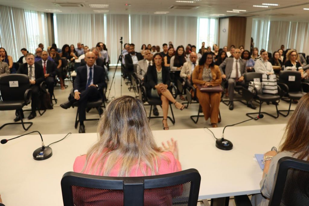 TJBA inicia programa de formação para integrantes das Varas da Fazenda Pública que terão Cartório Integrado; Presidente faz a abertura  