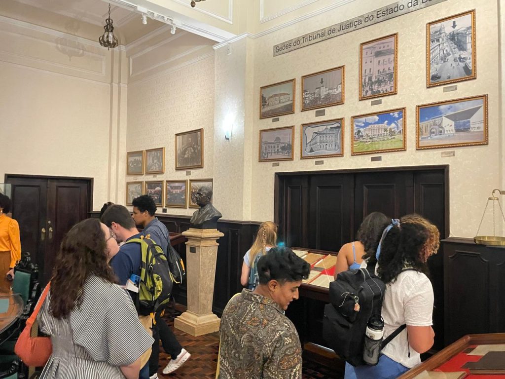 Estudantes do Seminário Teológico de Princeton, nos EUA, visitam o Fórum Ruy Barbosa e a Sociedade Protetora dos Desvalidos    