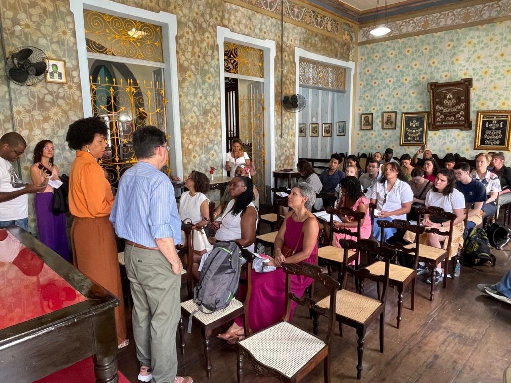 Estudantes do Seminário Teológico de Princeton, nos EUA, visitam o Fórum Ruy Barbosa e a Sociedade Protetora dos Desvalidos    