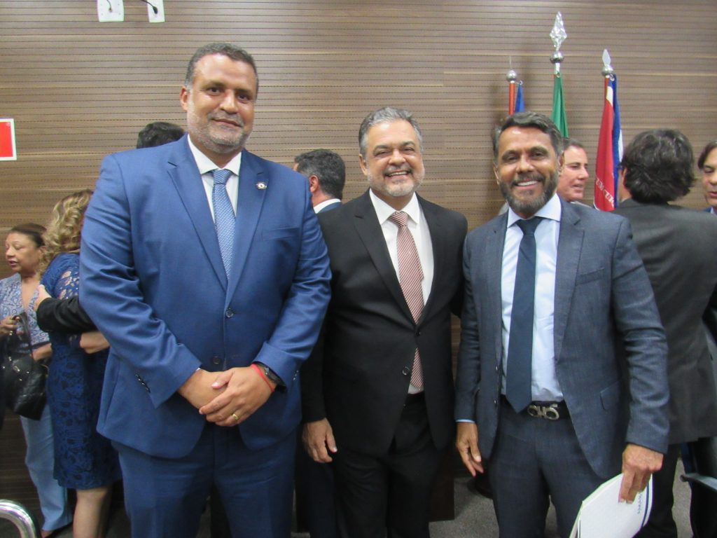 Novos Desembargadores Ricardo Dourado e Nivaldo Aquino tomam posse perante o Tribunal Pleno do TJBA   