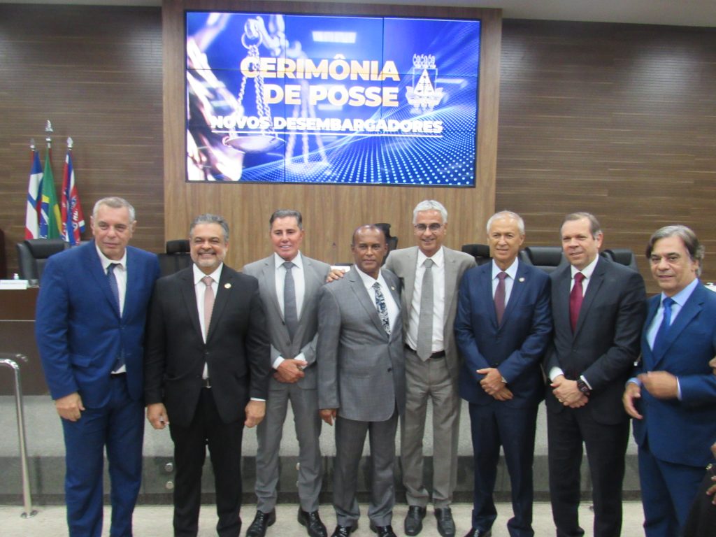 Novos Desembargadores Ricardo Dourado e Nivaldo Aquino tomam posse perante o Tribunal Pleno do TJBA   