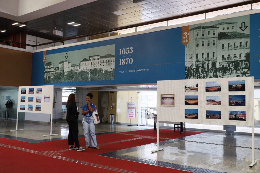 Exposição fotográfica comemora os 25 anos do edifício-sede do TJBA; interessados podem visitar até o dia 31/01  