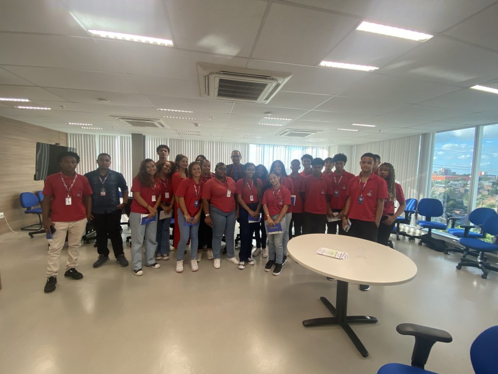 Turma de novos estagiários do TJBA participa do Projeto “Conhecendo o Judiciário”    