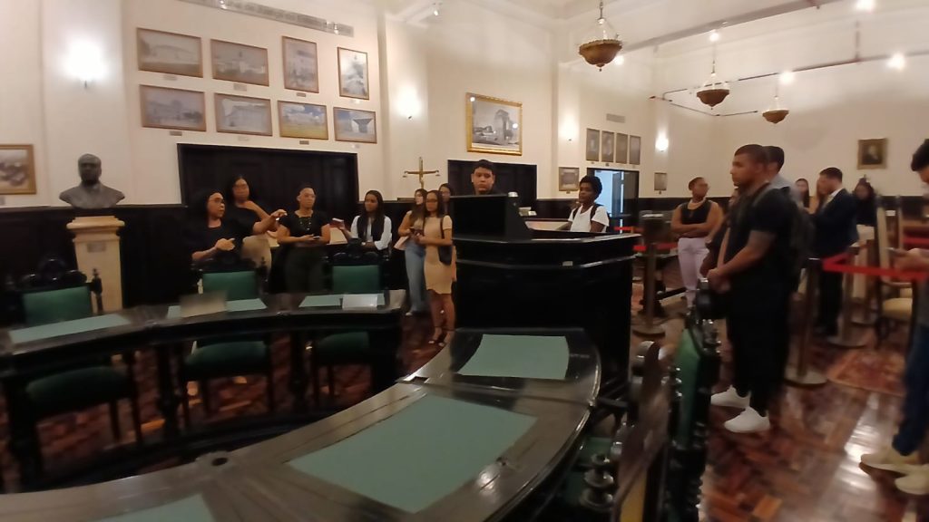 Projeto Conhecendo o Judiciário recebe estudantes da Unime Anhanguera, Salvador