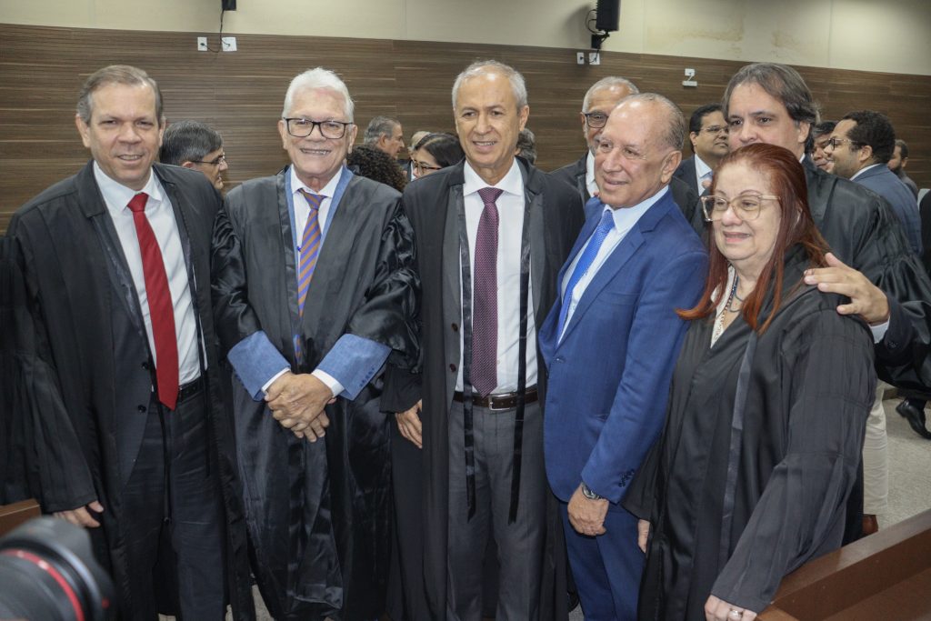 Tribunal Pleno elege o Juiz Alberto Raimundo ao cargo de Desembargador; a posse acontece na quinta-feira (20)