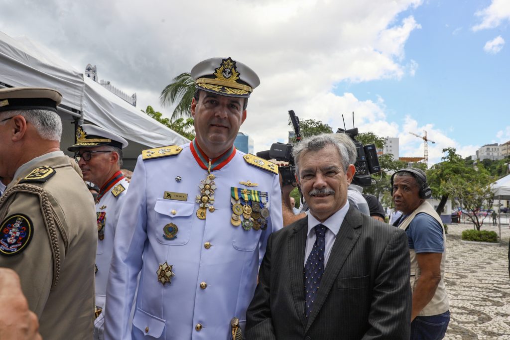 TJBA marca presença na Passagem de Comando do 2º Distrito Naval   