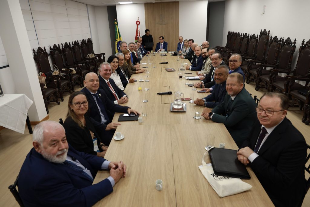 Consepre 2025: Presidentes dos Tribunais assinam a Carta de Florianópolis; fortalecimento das estruturas de comunicação e desenvolvimento de IA estão entre os destaques    