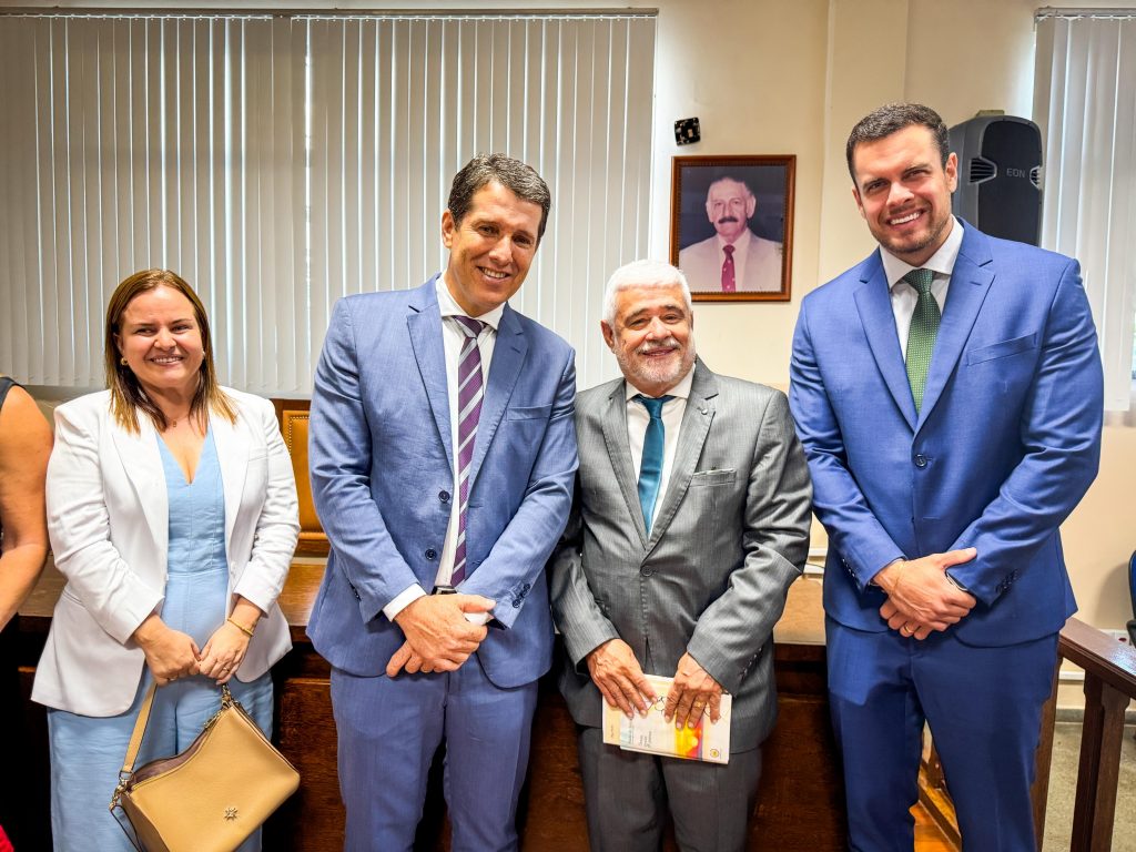 TJBA realiza sessão solene de assunção do Juiz Ruy Brito em Jequié   