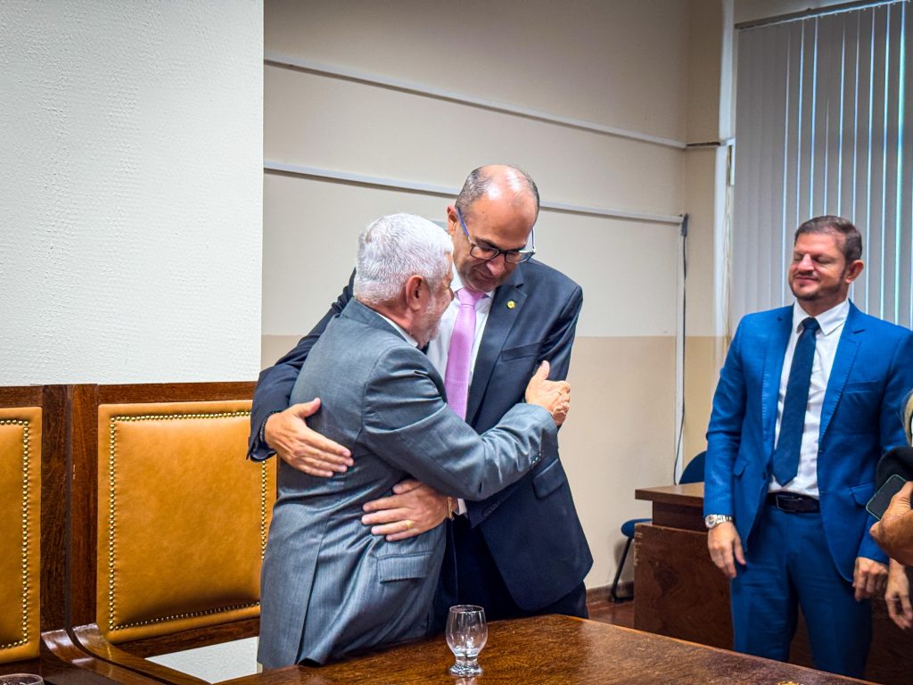 TJBA realiza sessão solene de assunção do Juiz Ruy Brito em Jequié   