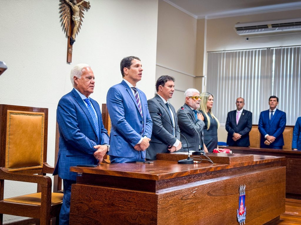 TJBA realiza sessão solene de assunção do Juiz Ruy Brito em Jequié   