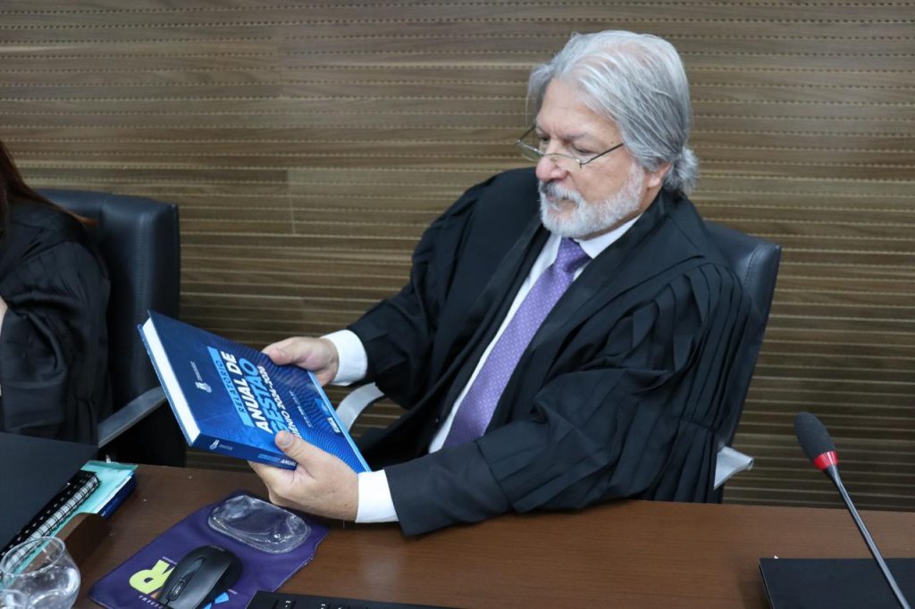 Tribunal Pleno aprova Regimento Interno de Prevenção e Enfrentamento ao Assédio; Relatório do 1º Ano de Gestão da Presidência é apresentado   