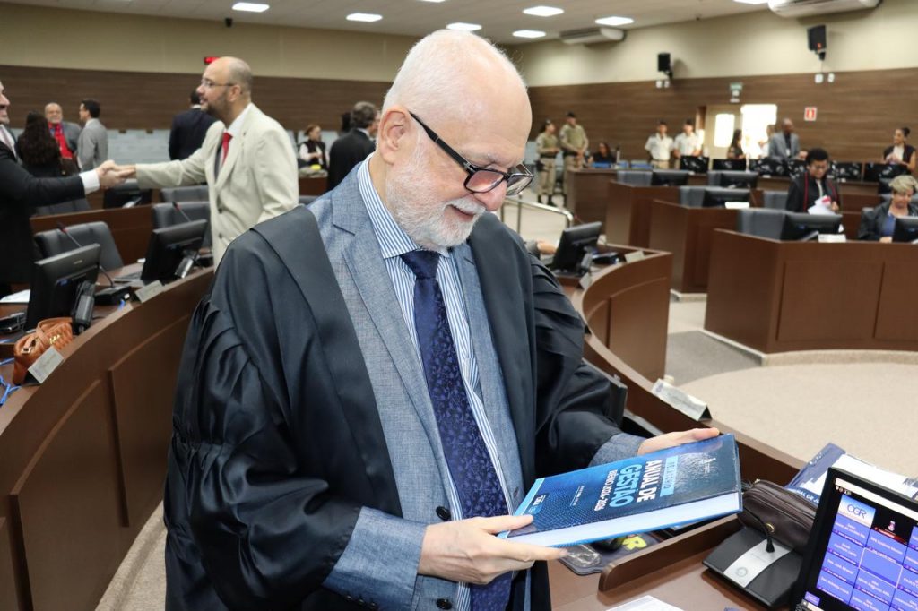 Tribunal Pleno aprova Regimento Interno de Prevenção e Enfrentamento ao Assédio; Relatório do 1º Ano de Gestão da Presidência é apresentado   