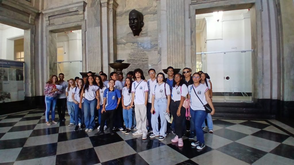 Projeto Conhecendo o Judiciário recebe mais de 270 alunos no mês de março   