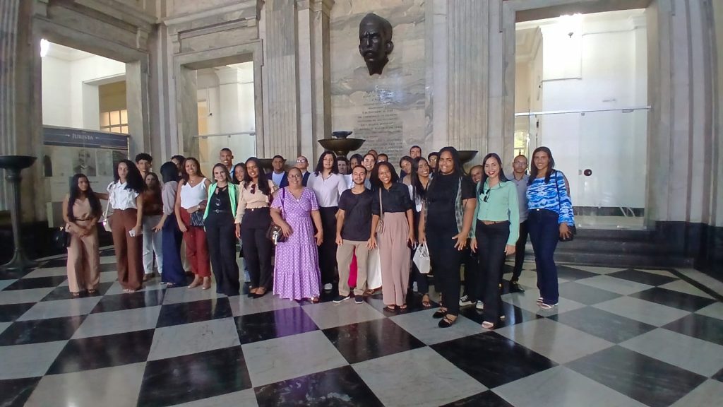 Projeto Conhecendo o Judiciário recebe mais de 270 alunos no mês de março   