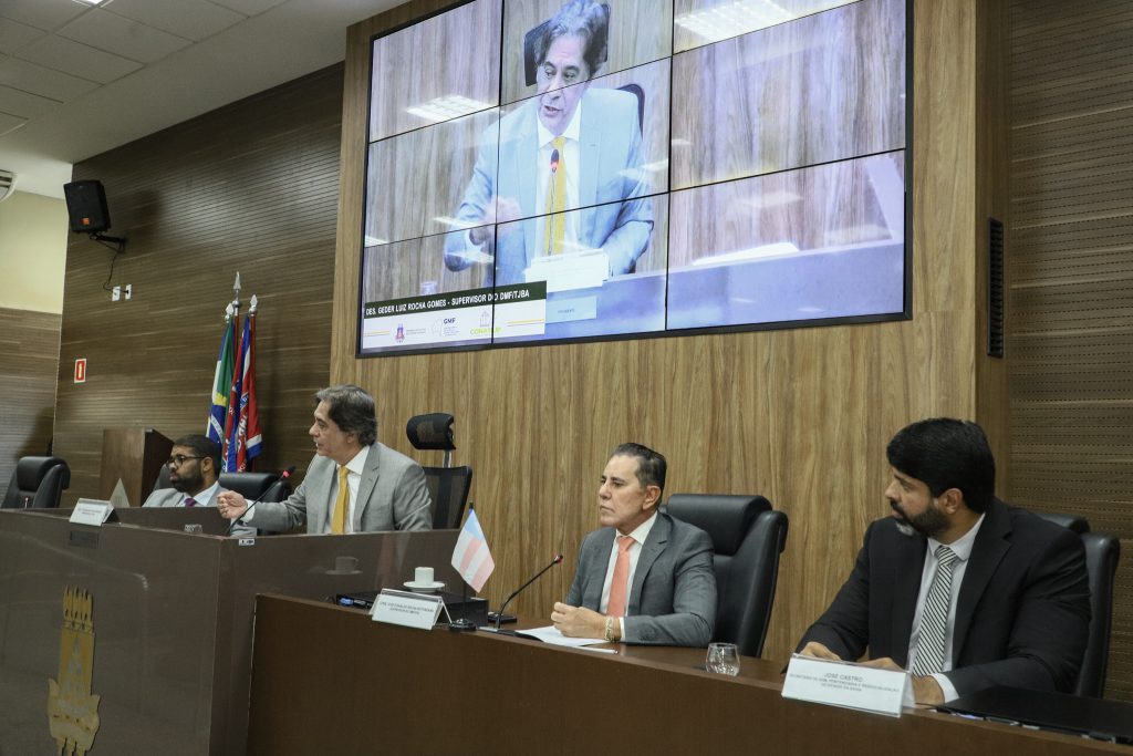 Conasup realiza reunião na Bahia; Desembargador Geder Gomes assume a presidência do Colégio     