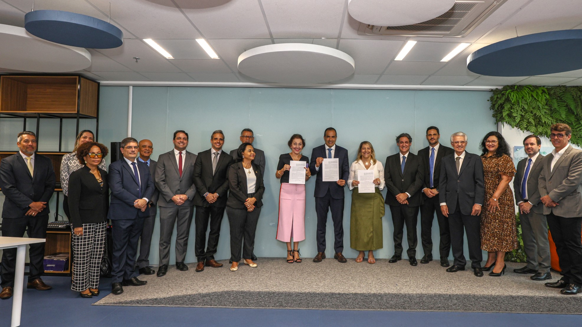 TJBA e Prefeitura de Salvador assinam Termo de Cooperação Técnica para o intercâmbio de tecnologias; cerimônia ocorreu no AxéLab    