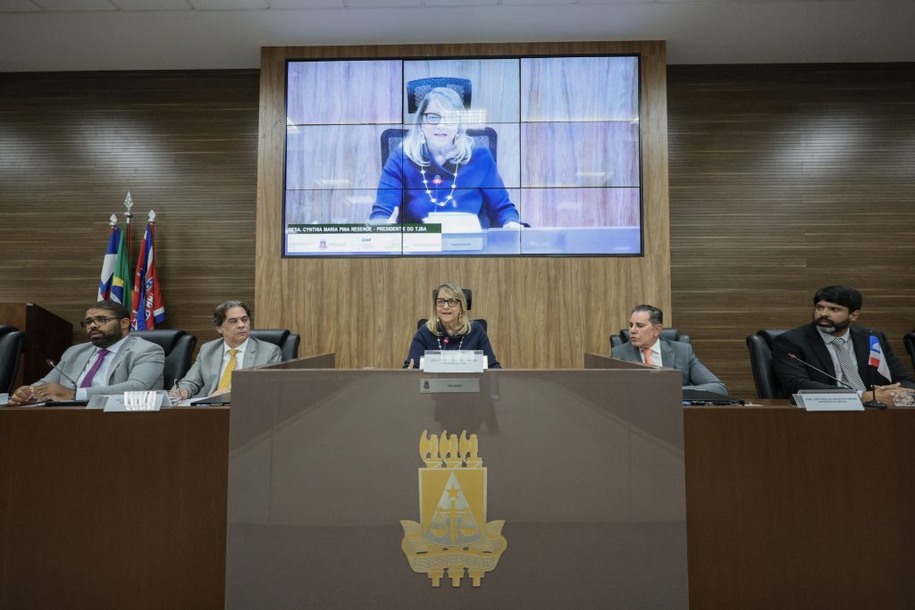 Conasup realiza reunião na Bahia; Desembargador Geder Gomes assume a presidência do Colégio     