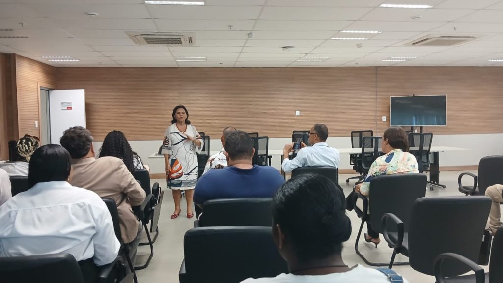 Projeto Conhecendo o Judiciário recebe mais de 270 alunos no mês de março   