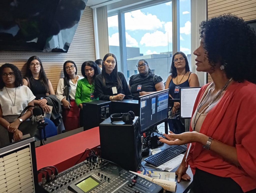 Projeto Conhecendo o Judiciário recebe mais de 270 alunos no mês de março   