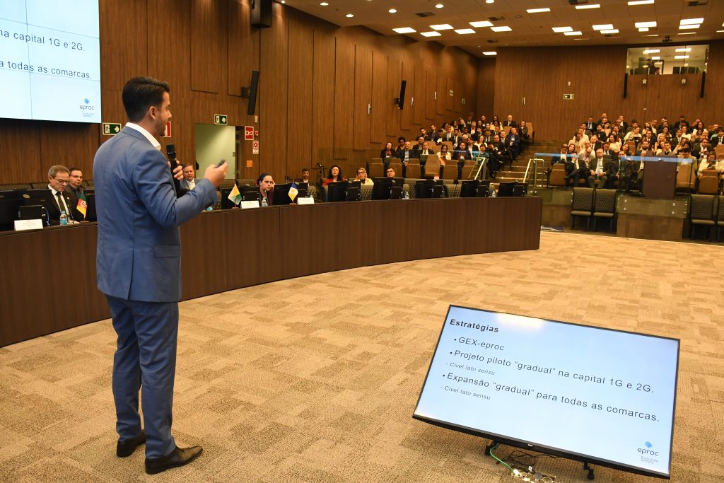 Comitiva do TJBA participa do III Encontro Nacional do Eproc e se capacita antes de implantar o sistema no Judiciário baiano   