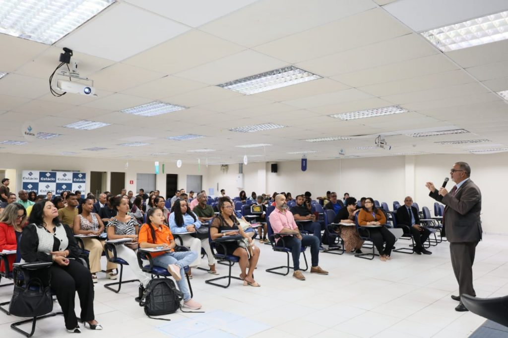 TJBA lança Projeto Pontes do Saber com palestra em faculdade de Salvador   