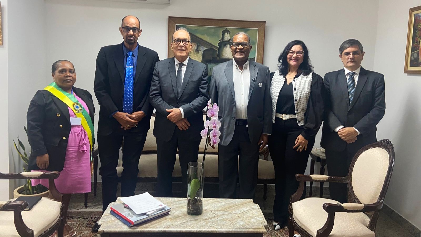 Presidente em exercício se reúne com Juízes de Paz para tratar de assuntos institucionais   