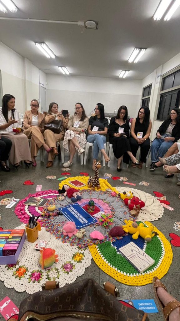 TJBA promove curso de formação de facilitadores em círculos de construção de paz em Vitória da Conquista