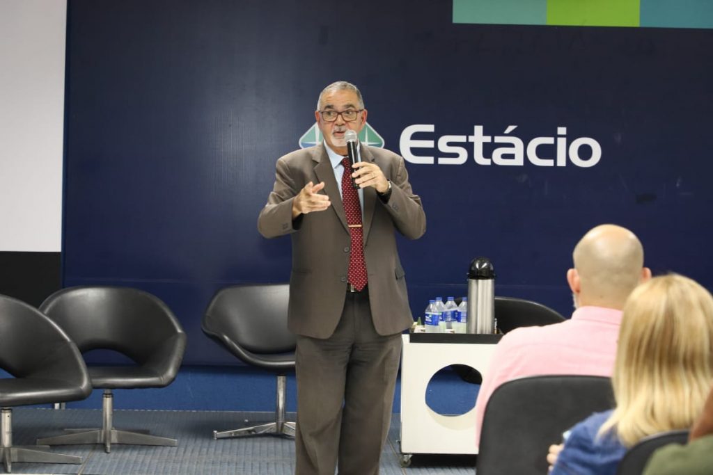 TJBA lança Projeto Pontes do Saber com palestra em faculdade de Salvador   