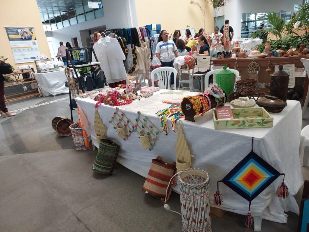 Feira de Sustentabilidade do TJBA reúne mais de 30 expositores, promove interação e aproximação com a natureza; visite e vivencie essa experiência   