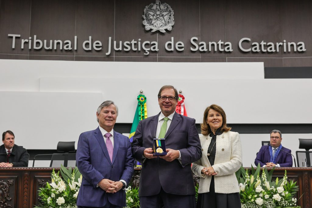 2ª Vice-Presidência do TJBA marca presença no 4º Encontro do Colégio Permanente de Vice-Presidentes dos Tribunais de Justiça do Brasil    